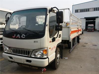 玉樹藏族自治州黃牌危險(xiǎn)物品運(yùn)輸車廠家——五十鈴放射性物品運(yùn)輸車價(jià)格優(yōu)勢(shì)解析